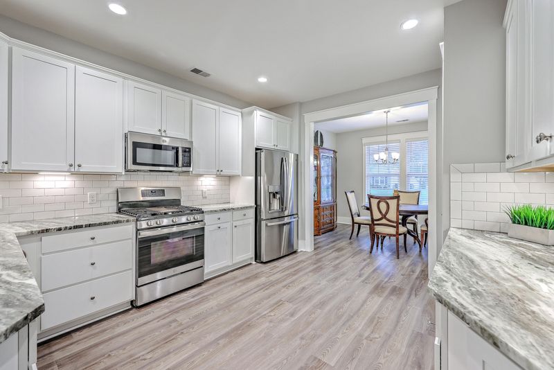 1003 Old Field Dr, Summerville, SC 29483