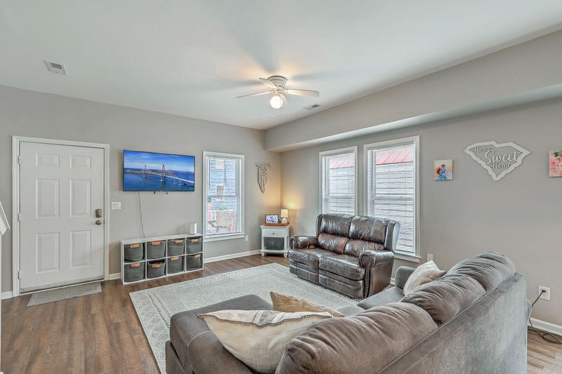 26 Kennedy St, Charleston, SC 29403