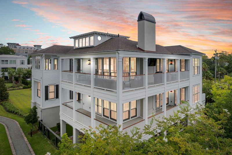55 Barre St #B, Charleston, SC 29401