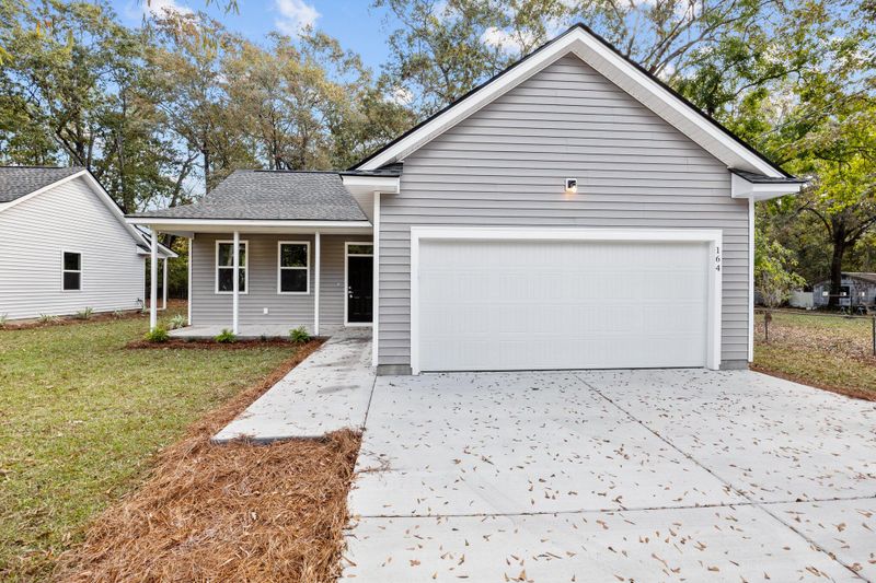 164 Aleene Dr, Summerville, SC 29485