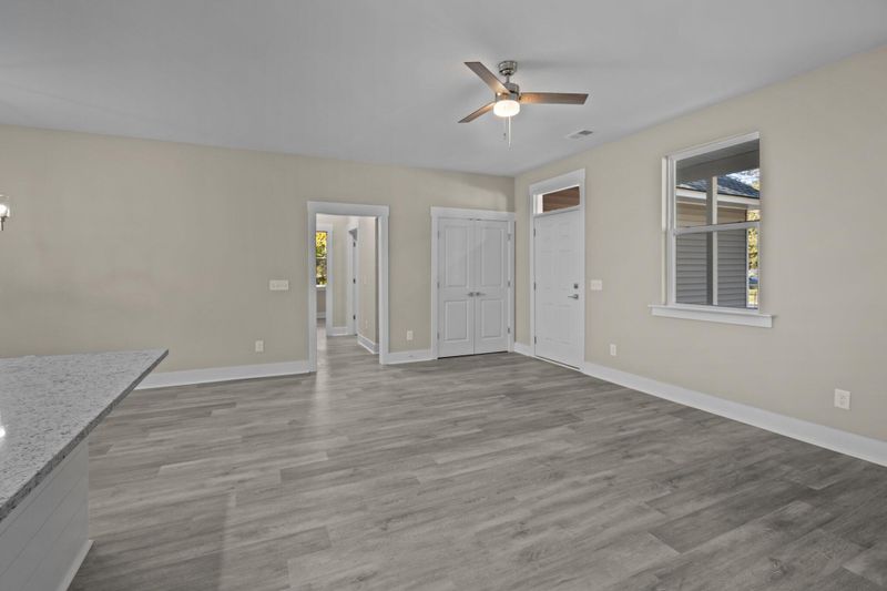 164 Aleene Dr, Summerville, SC 29485