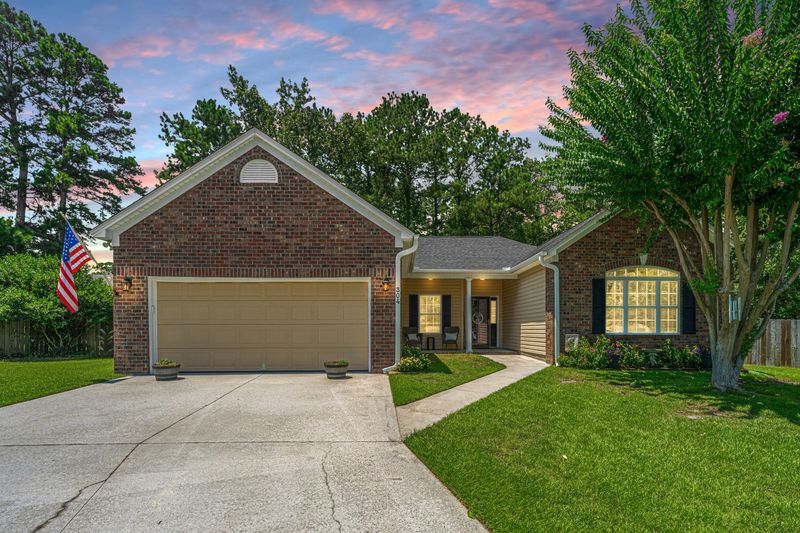 304 Winnow Ct, Moncks Corner, SC 29461