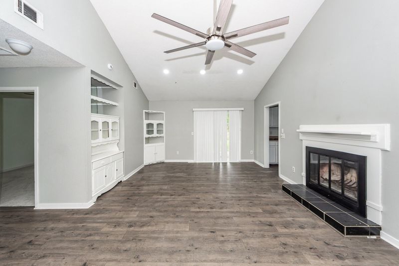 105 Photinia Ct, Summerville, SC 29486