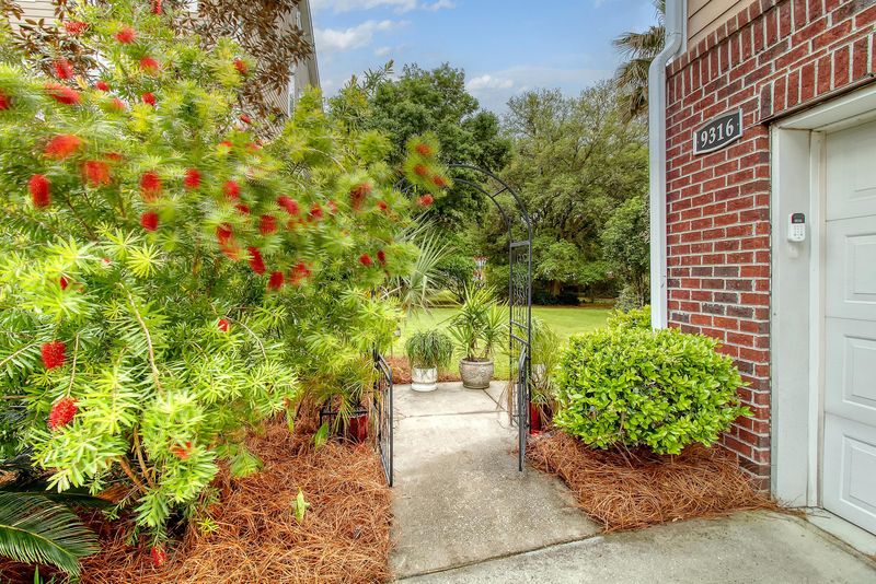 9316 Sweetbay Ct, Ladson, SC 29456