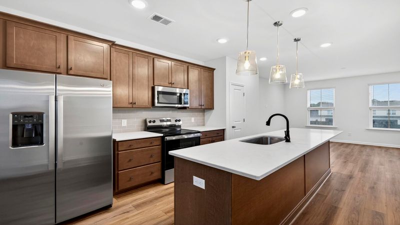 4633 Forest Hills Dr #1502, North Charleston, SC 29418