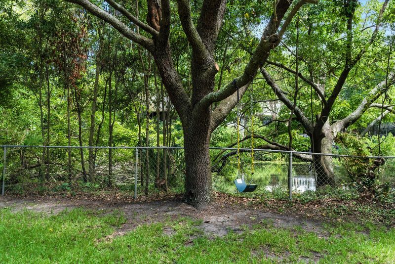 1156 Shoreham Rd, Charleston, SC 29412