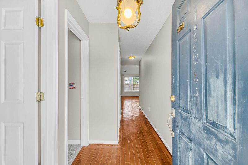 5084 Westview St, North Charleston, SC 29418