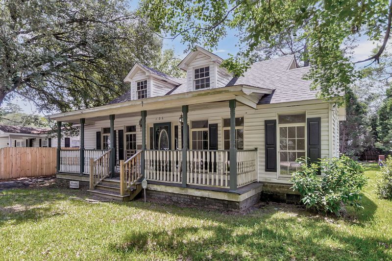 106 Atlantic, Summerville, SC 29483