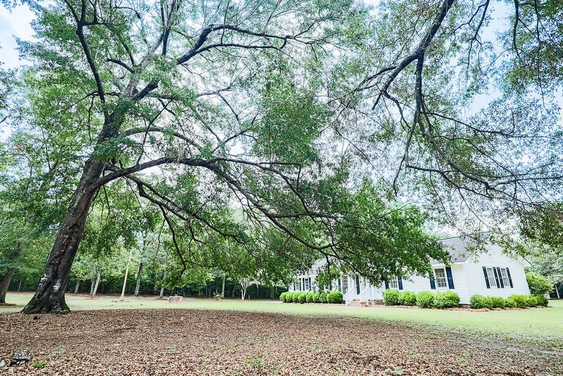 143 Fisk Rd, Dorchester, SC 29437