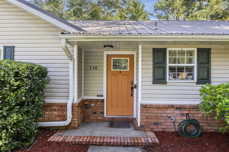 110 Lisa Dr, Summerville, SC 29485