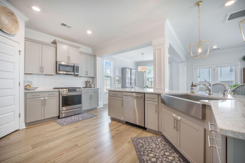 1147 Saltwater Cir, Johns Island, SC 29455