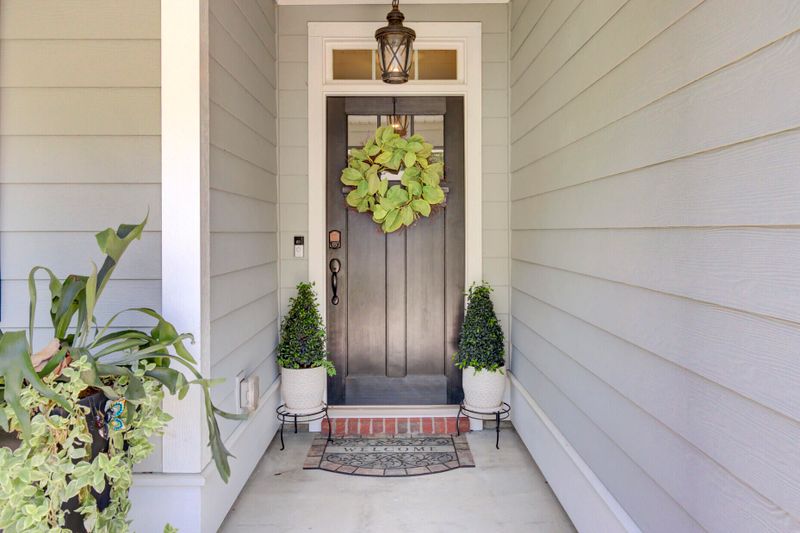 137 Longdale Dr, Summerville, SC 29483