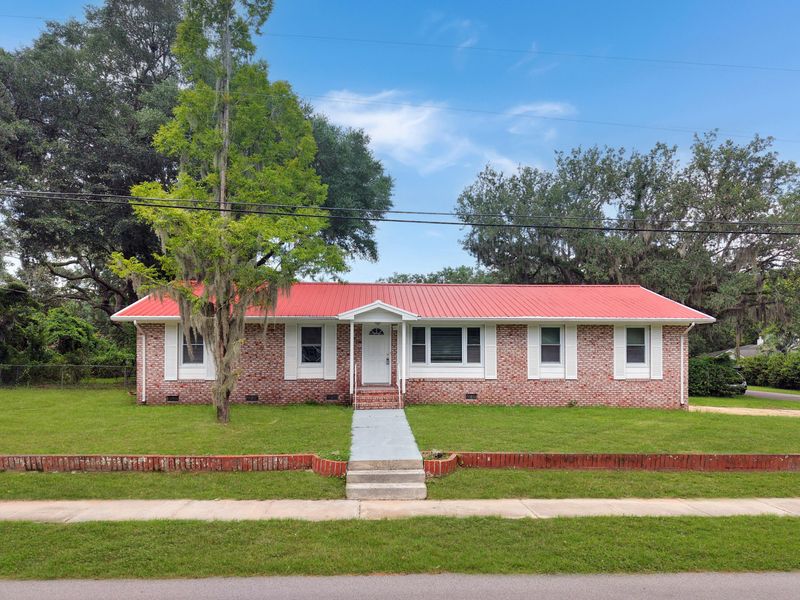 4644 Winona St, North Charleston, SC 29405