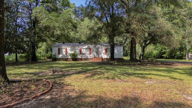 147 Sandpit Dr, Ridgeville, SC 29472