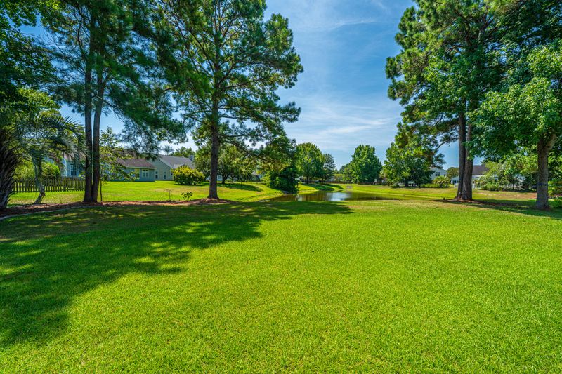 1329 Sassafrass Cir, Mount Pleasant, SC 29466