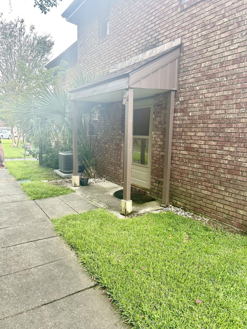 4321 Great Oak Dr, North Charleston, SC 29418