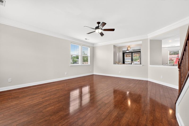 1203 Saffron Ln, Hanahan, SC 29410