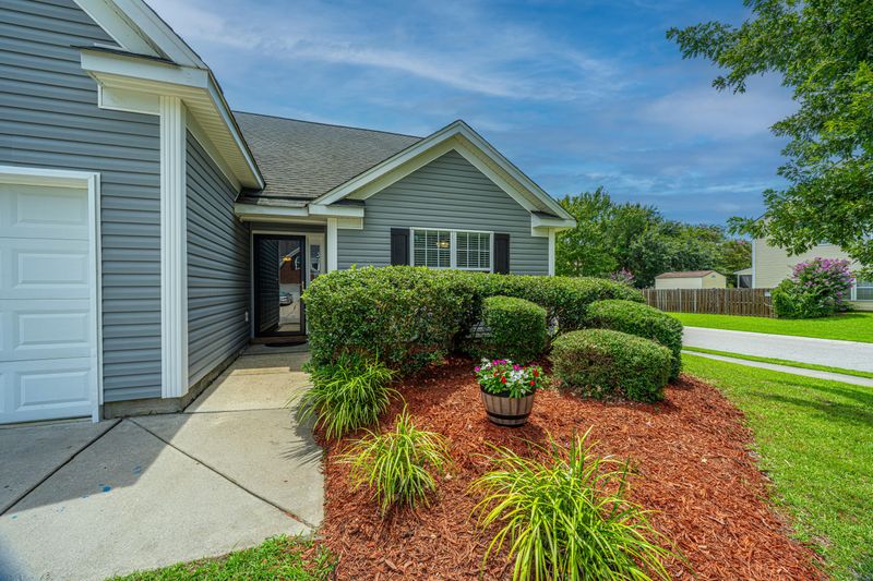 136 Rosario Dr, Summerville, SC 29483