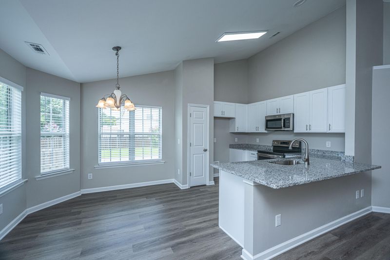 136 Rosario Dr, Summerville, SC 29483