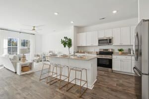 8710 Silver Perch Ln, North Charleston, SC 29420