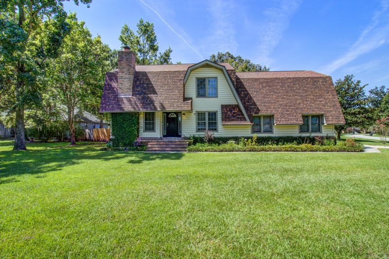 100 Cobley Pl, Summerville, SC 29485