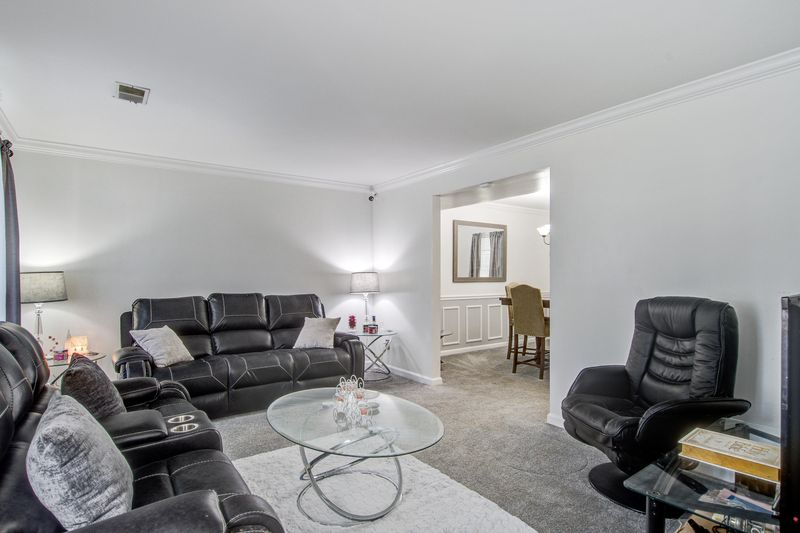 8105 Halifax Way, North Charleston, SC 29420