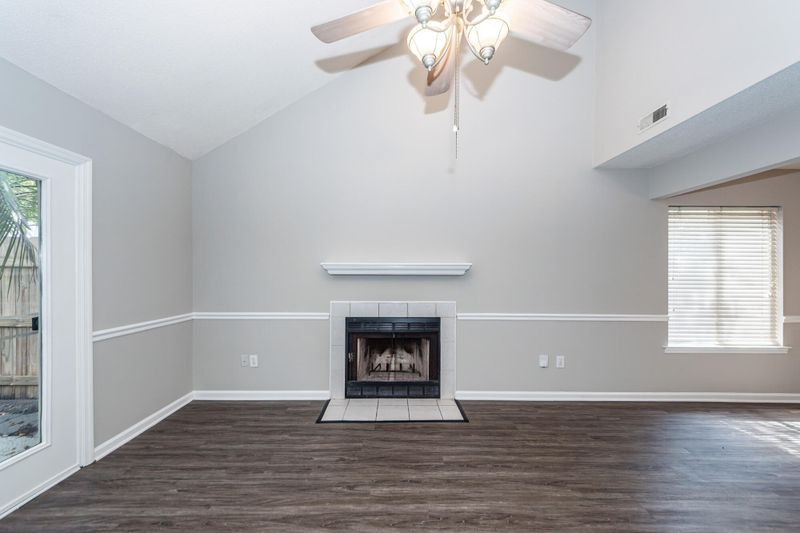 1 Maplecrest Dr, Charleston, SC 29412