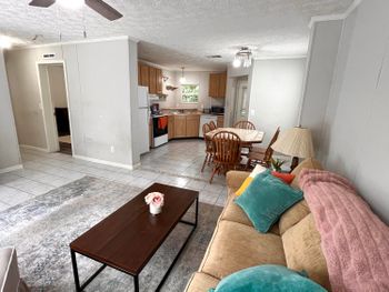 991 Rochelle Ave, Charleston, SC 29407