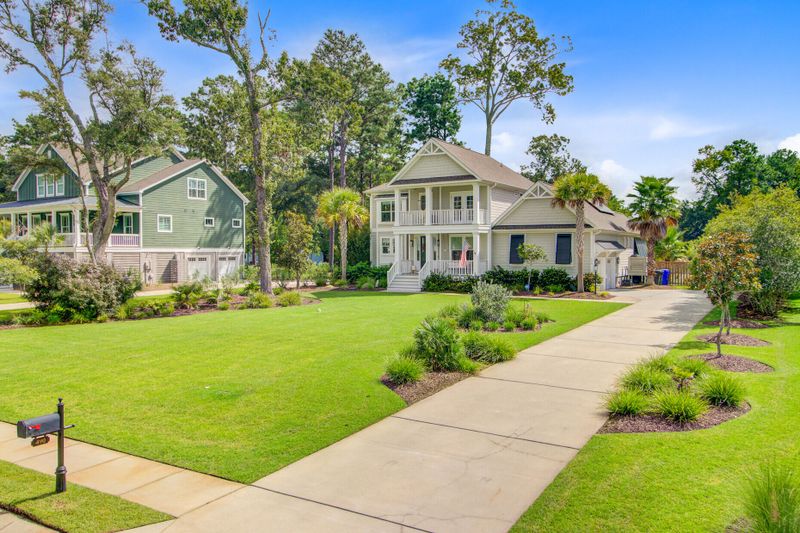 490 Woodspring Rd, Mount Pleasant, SC 29466