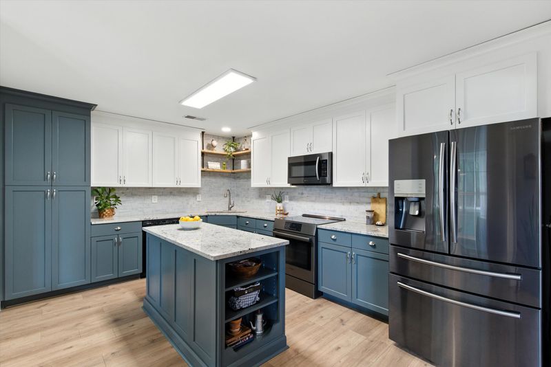 816 W Saltash Al, Goose Creek, SC 29445