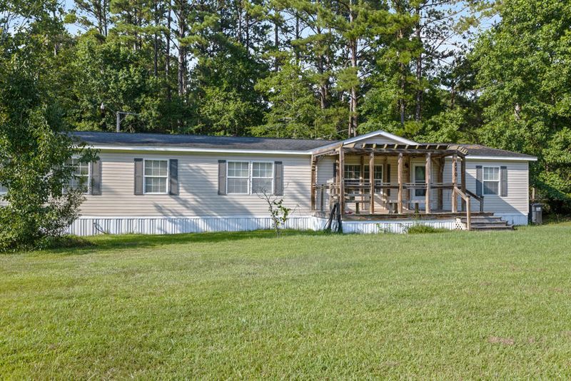 250 W Medina St, Summerville, SC 29483