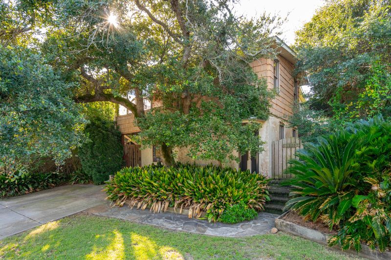 1315 E Ashley Ave, Folly Beach, SC 29439