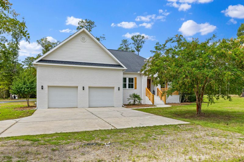 529 Southern Acres Ln, Summerville, SC 29486