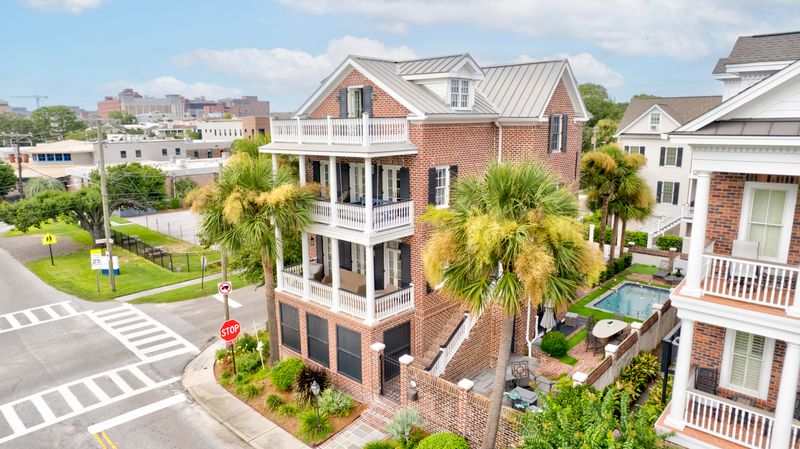 46 Halsey Blvd, Charleston, SC 29401