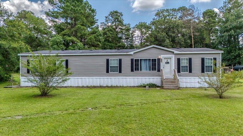 226 Swanson Dr, Summerville, SC 29483