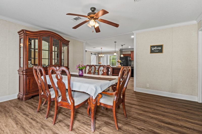 226 Swanson Dr, Summerville, SC 29483