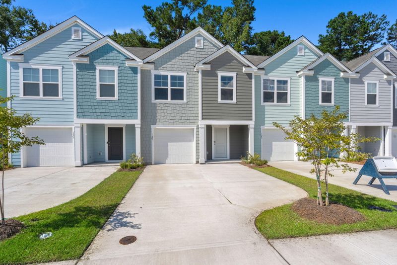 125 Orchid Bloom Cir, Moncks Corner, SC 29461