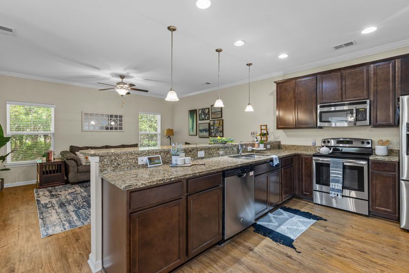 7850 Wilderness Trl #6a, North Charleston, SC 29418