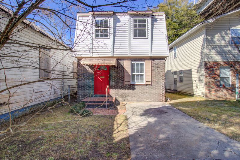 30 Poinsett St, Charleston, SC 29403