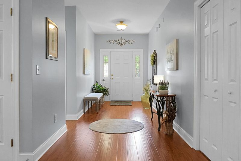 9160 Delancey Cir, North Charleston, SC 29406