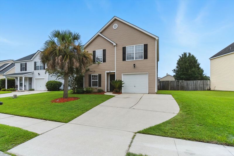 82 Blue Jasmine Ln, Summerville, SC 29483