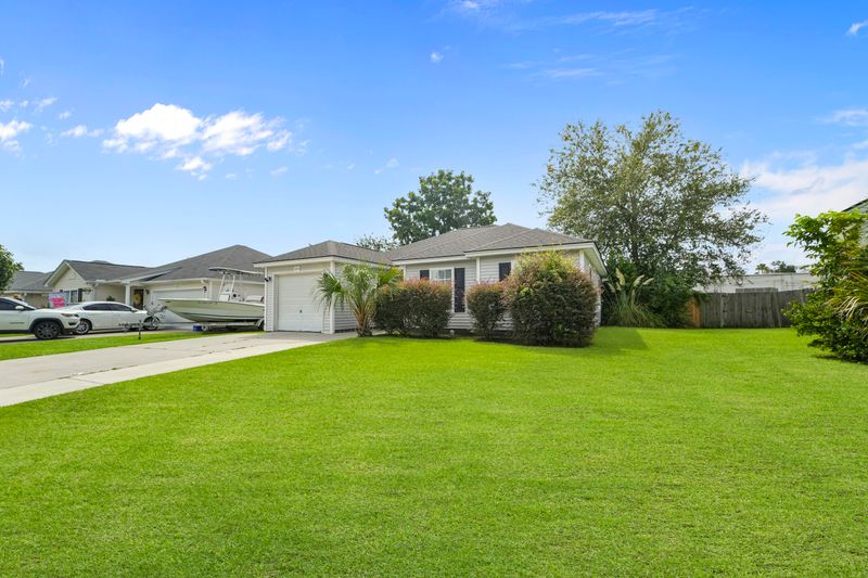 5095 Westview St, North Charleston, SC 29418