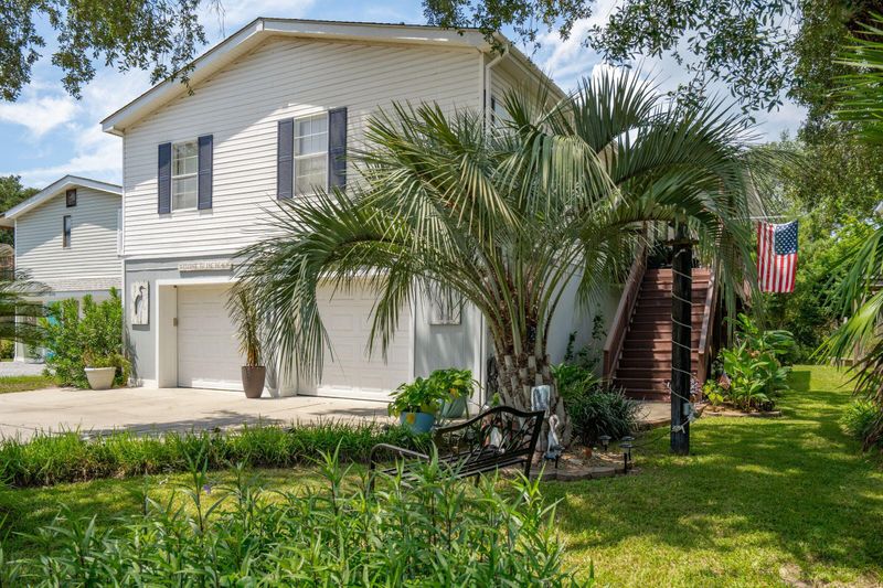 1590 Terns Nest Rd, Charleston, SC 29412