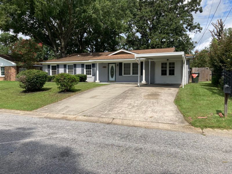 24 Raritan Rd, Goose Creek, SC 29445