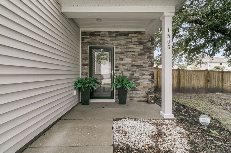 1506 Chastain Rd, Johns Island, SC 29455