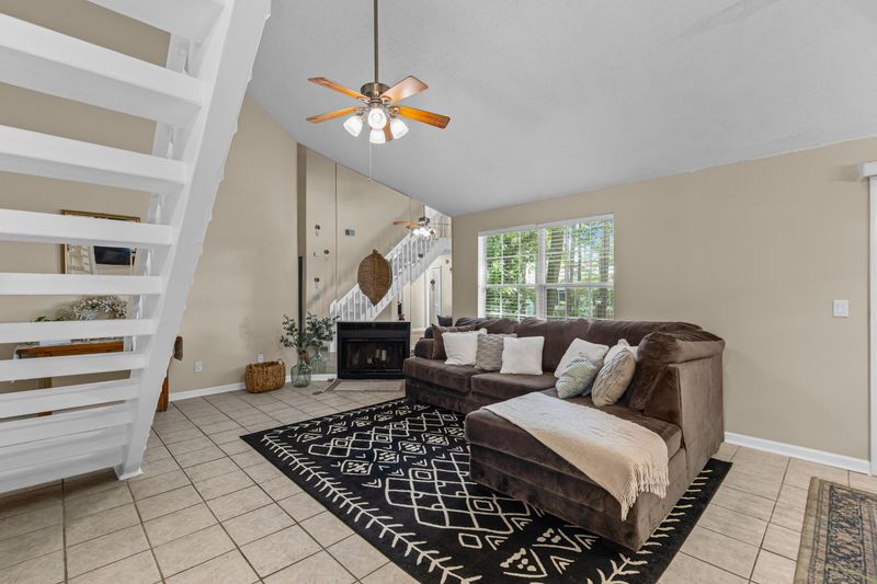 6240 April Pine Cir #F, North Charleston, SC 29406