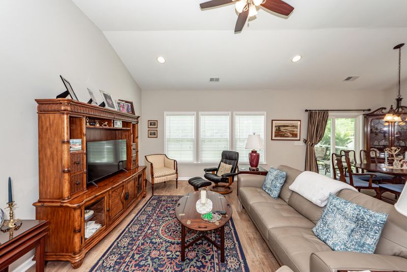 226 Pavilion St, Summerville, SC 29483