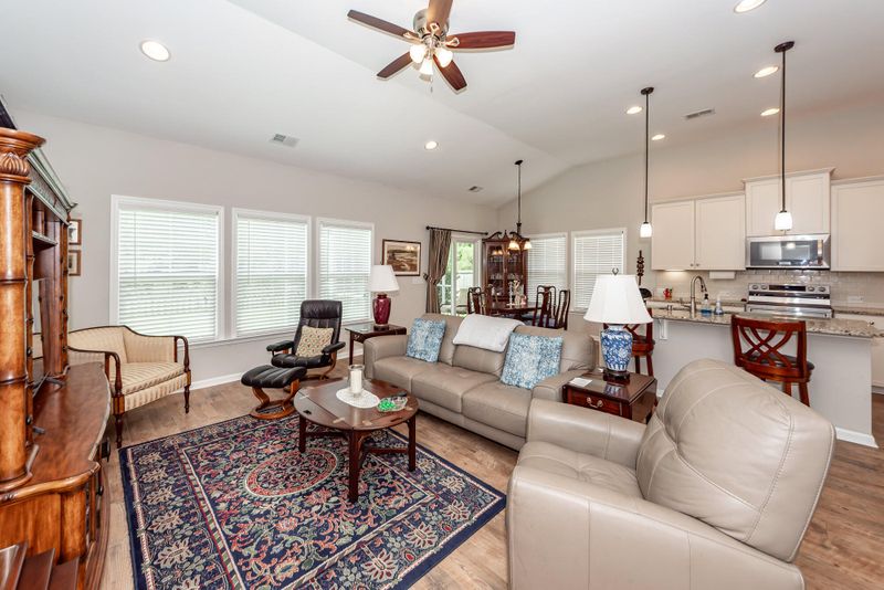 226 Pavilion St, Summerville, SC 29483