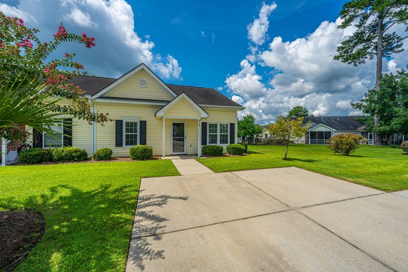 215 Hardee Ave, Summerville, SC 29485