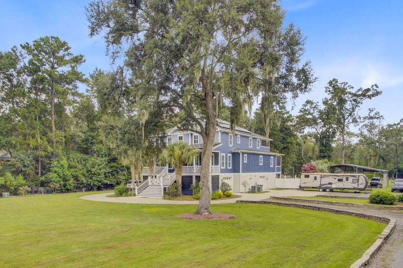 323 Dogwood Ridge Rd, Summerville, SC 29485